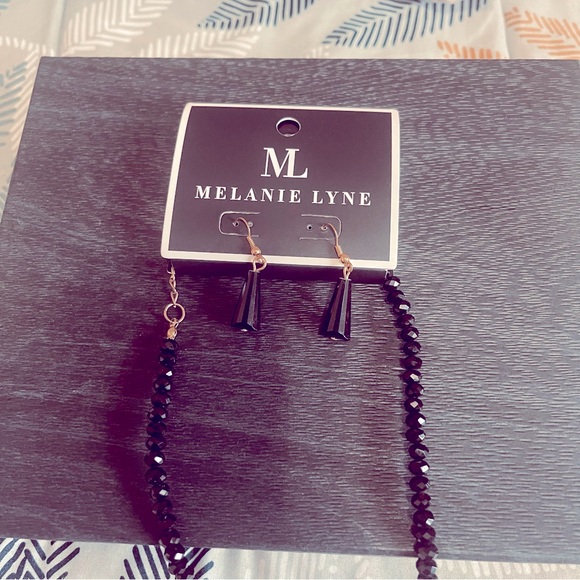 Melanie Lyne , vintage black geometric stones lucite necklace. New without tag - Picture 4 of 8